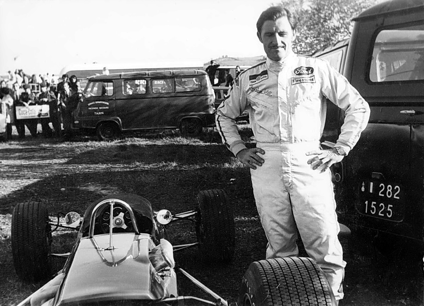 Graham Hill sur le circuit d'Albi.