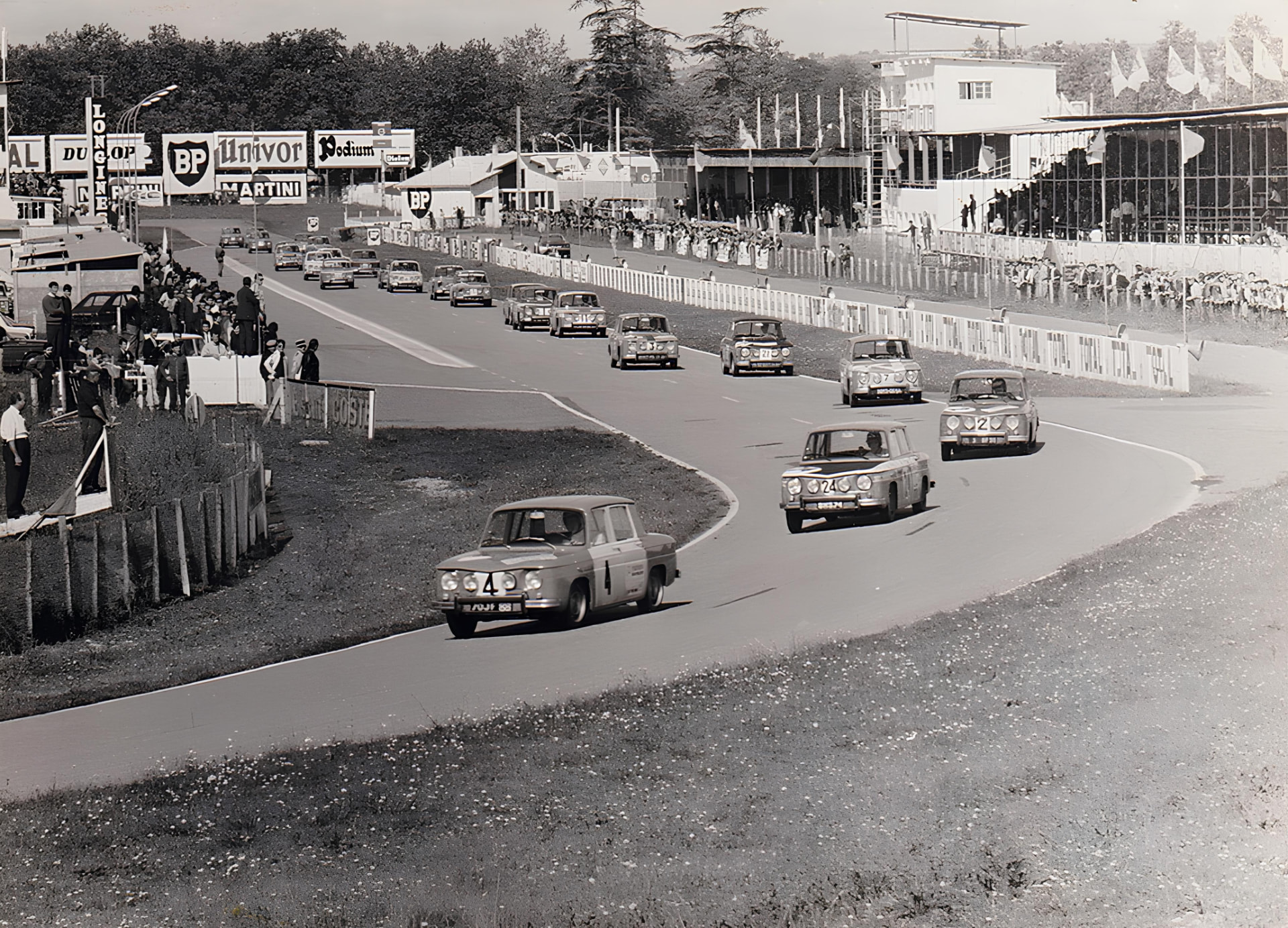 Les Coupes R8 Gordini sur le circuit d'Albi.